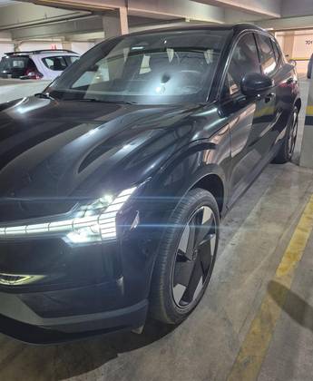 VOLVO EX30 69 KW ELÉTRICO PLUS VOLVO EX30 69 KW ELÉTRICO PLUS